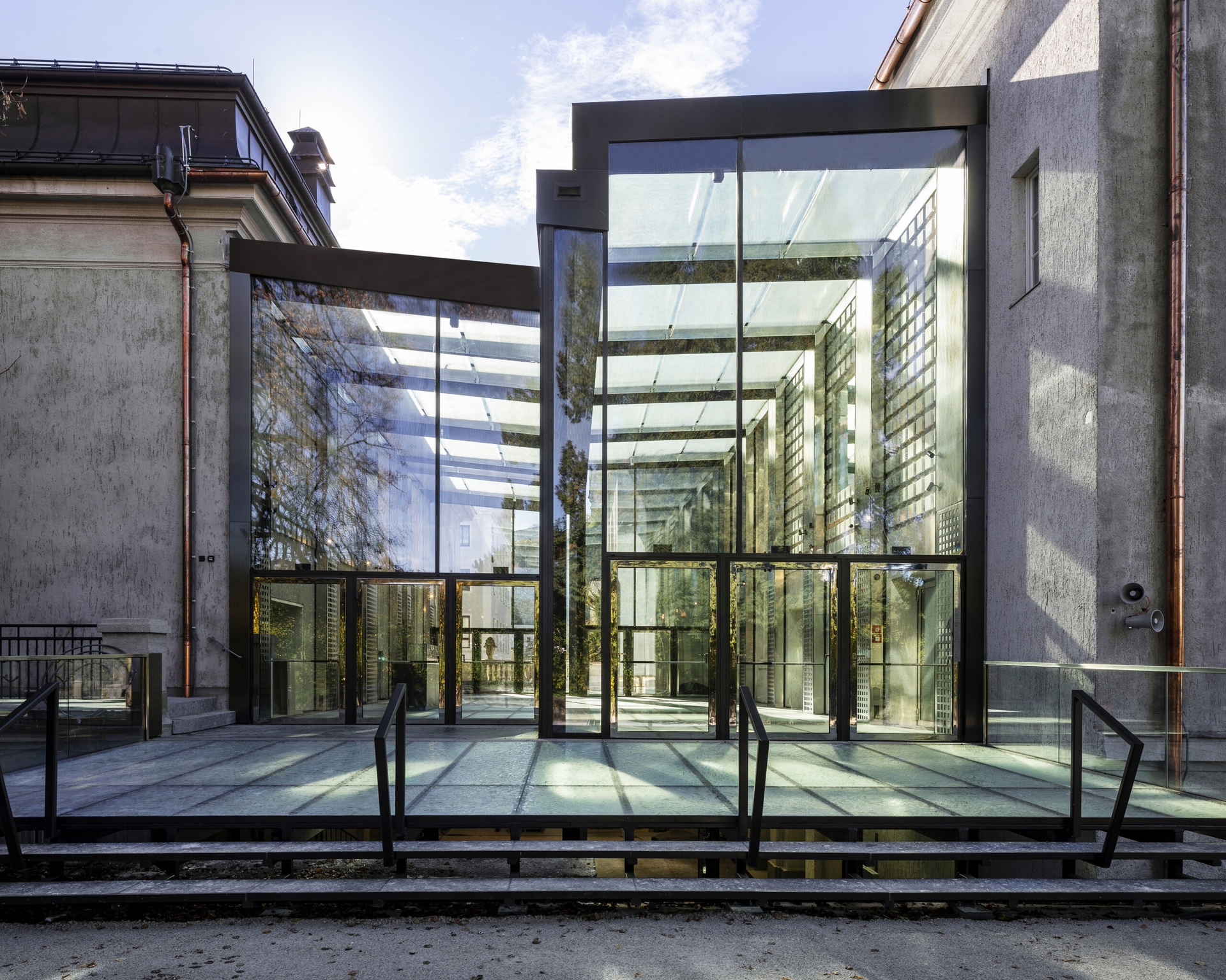 Foyer von Garten bei Nacht